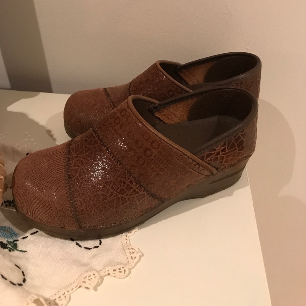 Sanita danish clogs